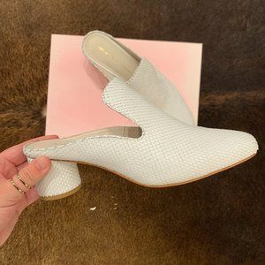 Intentionally Blank Gate Mules